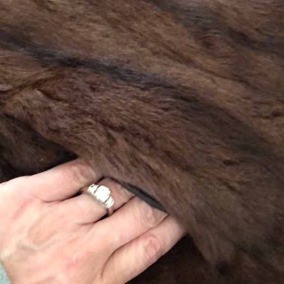 Morton’s Washington D.C. fur cape - Picture 5 of 5